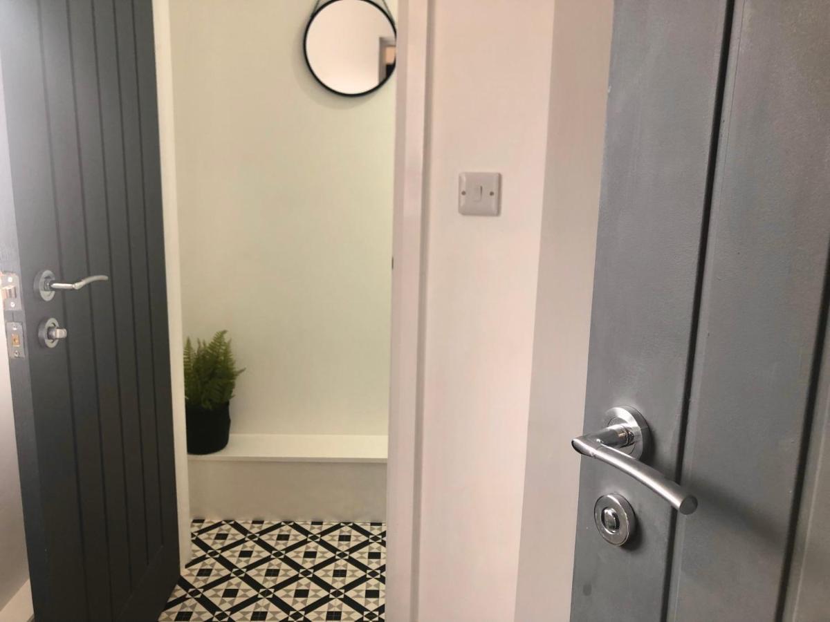 High Barnes 3 Bed House With Parking, Sleeps 7, Quiet Location Lejlighed Sunderland  Eksteriør billede