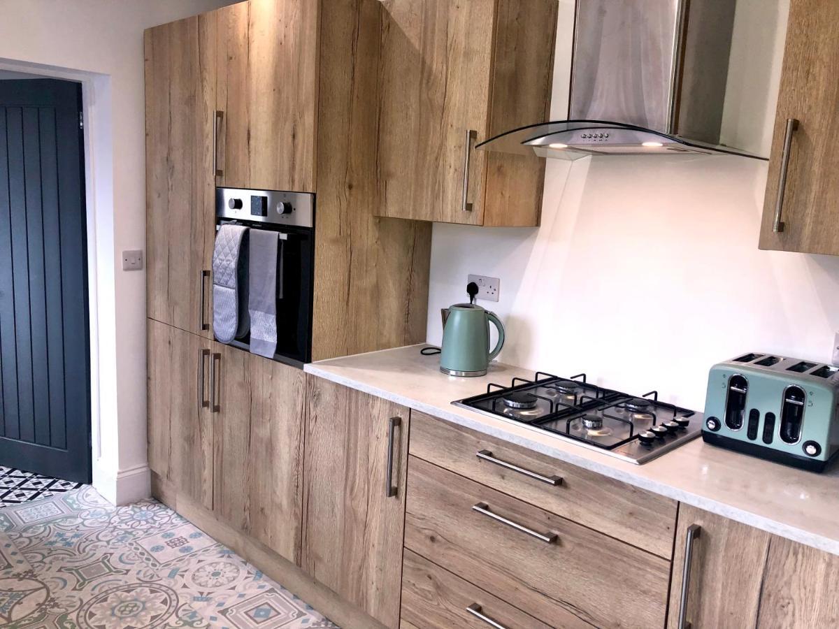 High Barnes 3 Bed House With Parking, Sleeps 7, Quiet Location Lejlighed Sunderland  Eksteriør billede