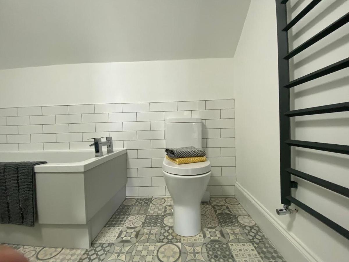 High Barnes 3 Bed House With Parking, Sleeps 7, Quiet Location Lejlighed Sunderland  Eksteriør billede